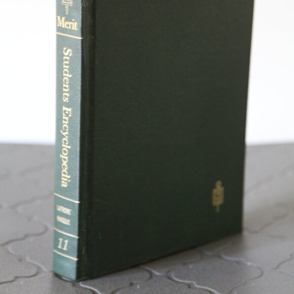 Merit Student Encyclopaedia Vol. 11. - Picture 1 of 3